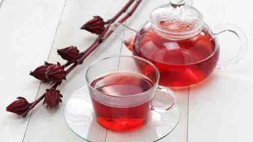 8 Benefits of Hibiscus Tea