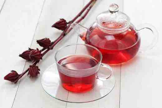 8 Benefits of Hibiscus Tea